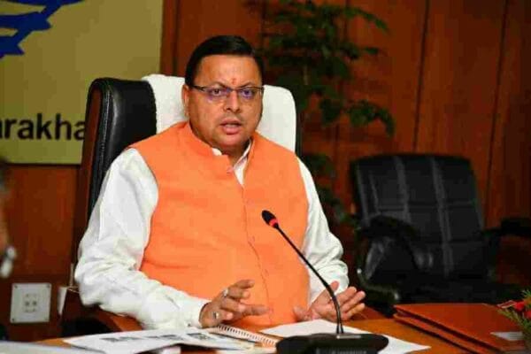 सीएम धामी ने सड़क दुर्घटना सुरक्षा नियमावली बनाने के लिए विशेषज्ञों की समिति गठित करने के दिए निर्देश