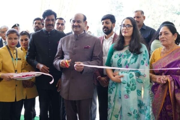लोकसभा अध्यक्ष ओम बिरला ने देहरादून स्थित एक निजी स्कूल के वार्षिकोत्सव में की शिरकत, कहा – दुनिया की 21वीं शताब्दी भारत की शताब्दी