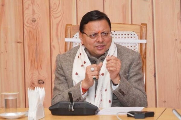 स्वास्थ्य सुविधाओं के क्षेत्र में धामी सरकार का बड़ा फैसला, राज्य के सभी मेडिकल कॉलेज में पर्ची, बेड और एंबुलेंस का एक समान शुल्क