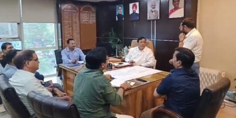 आढत बाजार को लेकर MDDA उपाध्यक्ष ने की समीक्षा बैठक, समय पर कार्य पूरे करने के निर्देश